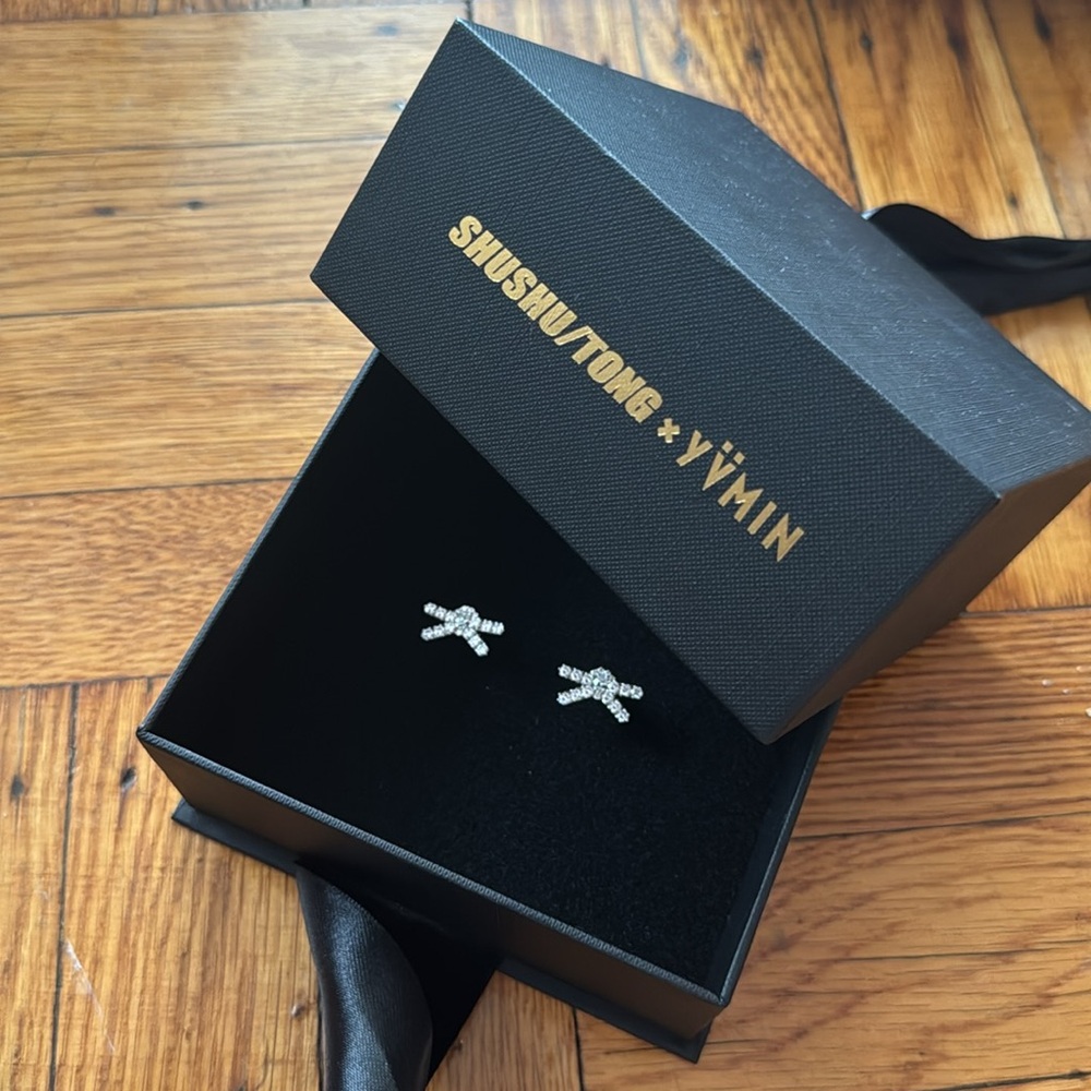 Shushu Tong x YVMIN crystal bow stud earrings